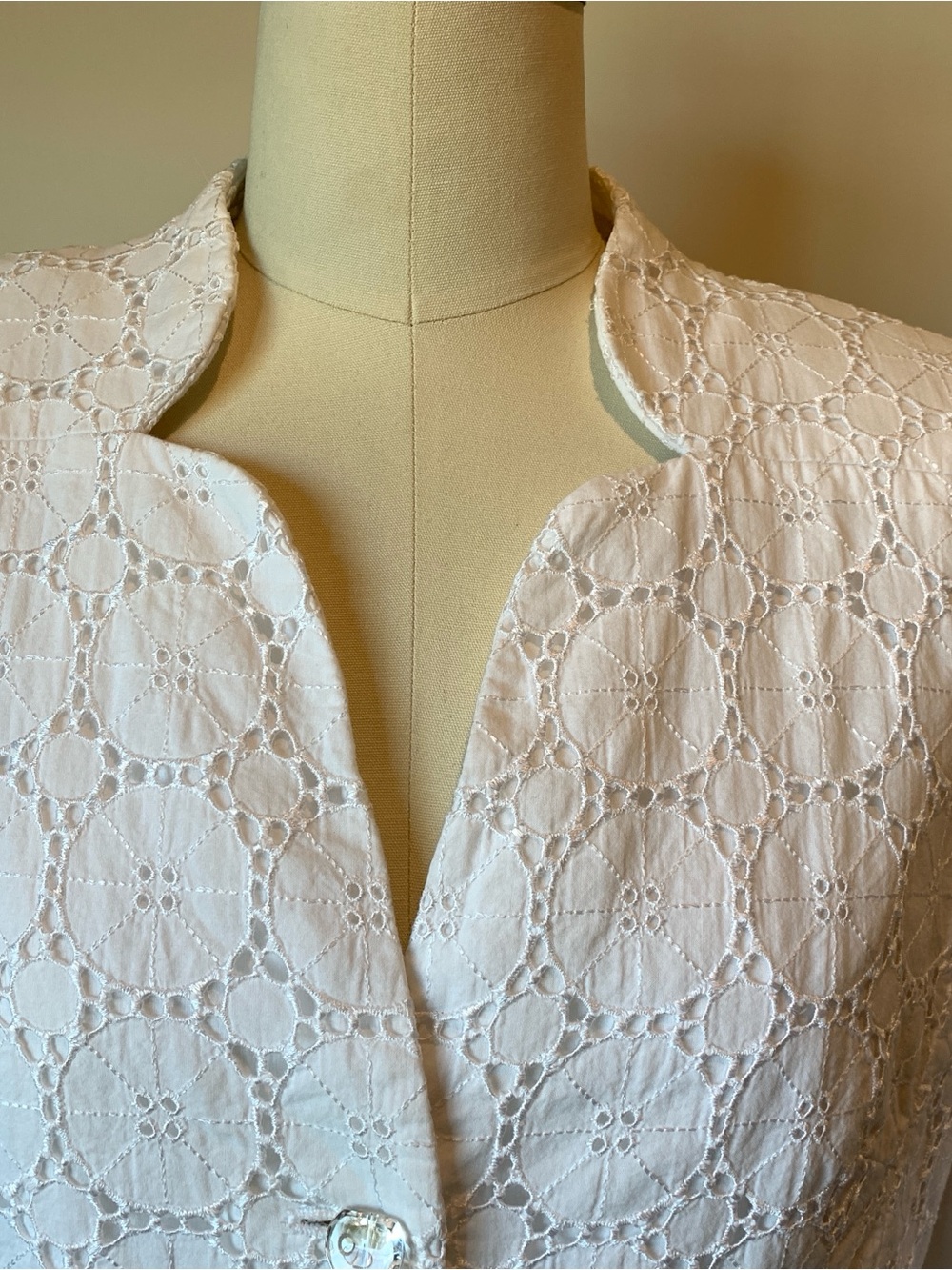 Talbots White Eyelet Button-Front Jacket - Picture 2 of 11